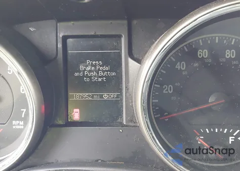 2012 Jeep Grand Cherokee Laredo z USA, uszkodzony, nr VIN 1C4RJEAG7CC328290